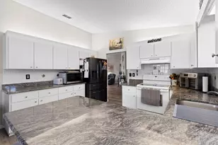 17587 SE 96th Ct, Summerfield, FL 34491 - Photo 7