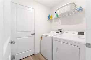 8729 Triumph Cir, Wildwood, FL 34785 - Photo 21