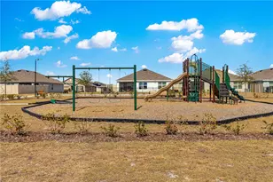 8729 Triumph Cir, Wildwood, FL 34785 - Photo 41