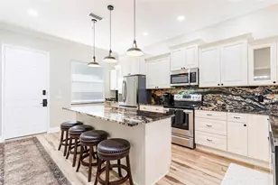 6815 Dali Ave, Land O Lakes, FL 34637 - Photo 3