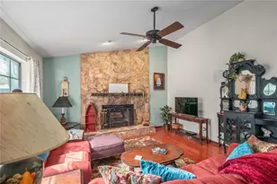 2560 NE 46th Ln, Ocala, FL 34479 - Photo 9