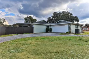 8801 E Cresco Ln, Inverness, FL 34450 - Photo 3