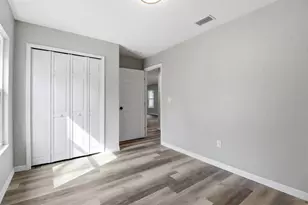 490 N Robin Hood Rd, Inverness, FL 34450 - Photo 9