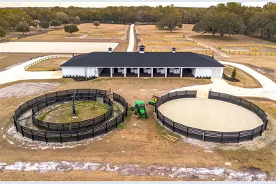 6170 NW 135th Avenue, Morriston, FL 32668 - Photo 1