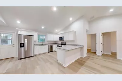 19656 SW Lark Avenue, Dunnellon, FL 34431 - Photo 11