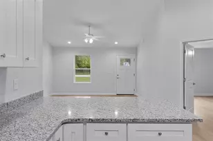 19656 SW Lark Ave, Dunnellon, FL 34431 - Photo 41