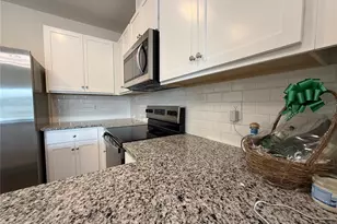 1382 Tallowwood Ln, Davenport, FL 33837 - Photo 9