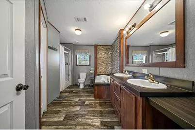 6270 SE 147th Court, Morriston, FL 32668 - Photo 11