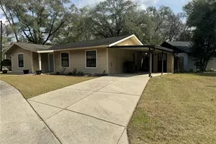 1724 NE 30th St, Ocala, FL 34479 - Photo 3