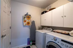 6210 Sailboat Ave, Tavares, FL 32778 - Photo 11