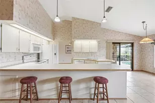 2332 Salem Dr, Deltona, FL 32738 - Photo 11