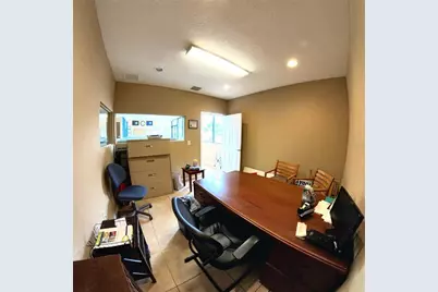 126 N US Highway 27, Lady Lake, FL 32159 - Photo 11