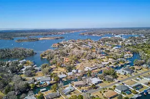 1115 SE Kings Bay Dr, Crystal River, FL 34429 - Photo 31