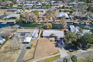 1115 SE Kings Bay Dr, Crystal River, FL 34429 - Photo 29