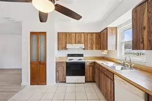 3857 Martin St, Orlando, FL 32806 - Photo 9