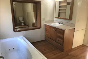 11821 SE 123rd Ave, Ocklawaha, FL 32179 - Photo 3