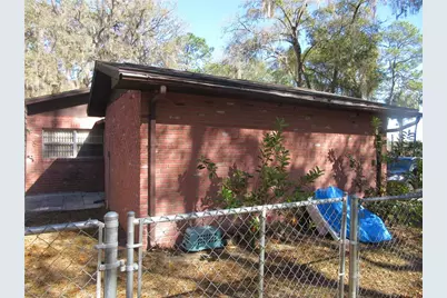 17051 SE 61st Place, Ocklawaha, FL 32179 - Photo 9