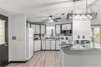 6832 NE 3rd Place, Ocala, FL 34470 - Photo 17