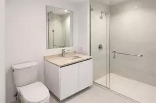 400 Central Ave, Saint Petersburg, FL 33701 - Photo 19