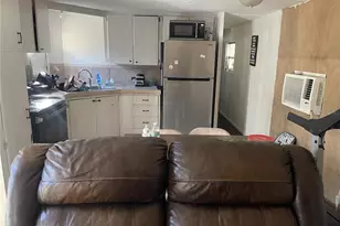 330 Cobb St, Bronson, FL 32621 - Photo 5