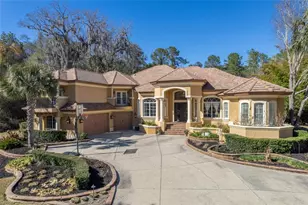 695 SE 47th Loop, Ocala, FL 34480 - Photo 1