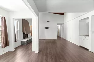 15203 Sandalwood Dr, Wildwood, FL 34785 - Photo 13