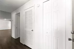 15203 Sandalwood Dr, Wildwood, FL 34785 - Photo 7