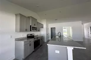12605 NE 48th St, Oxford, FL 34484 - Photo 9