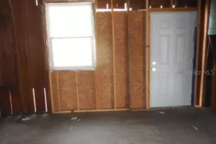 304 NE 2nd St, Trenton, FL 32693 - Photo 5