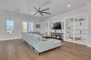 16306 1st St E, Redington Beach, FL 33708 - Photo 9