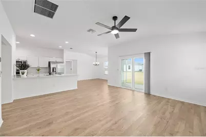 7608 Daniel Hearns Way, The Villages, FL 34762 - Photo 11