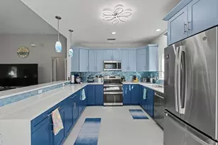 10121 SW 190th Ct, Dunnellon, FL 34432 - Photo 9