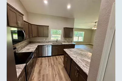 8121 SW 202nd Terrace, Dunnellon, FL 34431 - Photo 11