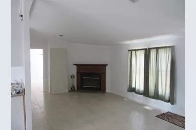 18601 SE 24th Lane, Ocklawaha, FL 32179 - Photo 9