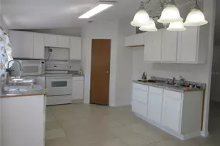 18601 SE 24th Ln, Ocklawaha, FL 32179 - Photo 13
