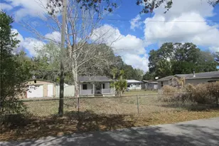 18601 SE 24th Ln, Ocklawaha, FL 32179 - Photo 7