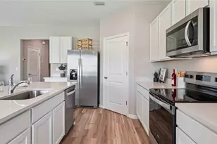 24225 Northwest 13th Blvd, Newberry, FL 32669 - Photo 7