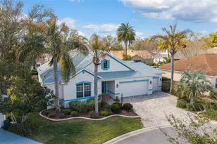 646 Stratford Ln, The Villages, FL 32162 - Photo 3