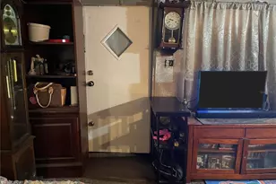 18569 SE 22nd Ln, Silver Springs, FL 34488 - Photo 7