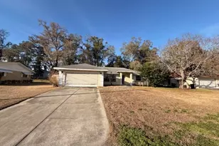 6215 SE 125th Pl, Belleview, FL 34420 - Photo 1