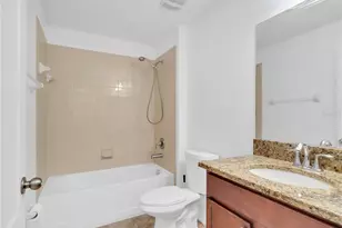 1909 Hawks View Dr, Ruskin, FL 33570 - Photo 17