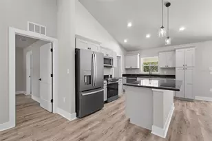 8541 NE 105th Ave, Bronson, FL 32621 - Photo 7