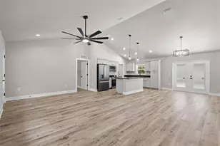8541 NE 105th Ave, Bronson, FL 32621 - Photo 3