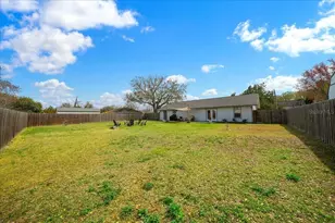 685 NW 67th Pl, Ocala, FL 34475 - Photo 5