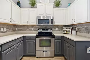 13025 NE 7th Ln, Silver Springs, FL 34488 - Photo 13