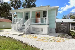 222 NE 1st Ave, Crystal River, FL 34429 - Photo 3