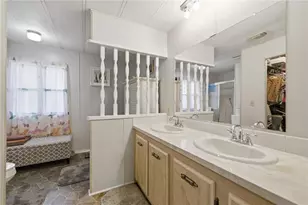 6450 NE 1st Ln, Ocala, FL 34470 - Photo 17