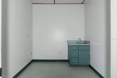 936 N Suncoast Boulevard, Crystal River, FL 34429 - Photo 17