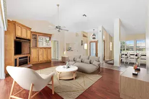 5312 Greens Dr, Lady Lake, FL 32159 - Photo 7