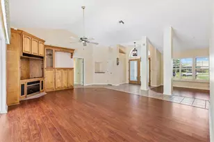 5312 Greens Dr, Lady Lake, FL 32159 - Photo 7